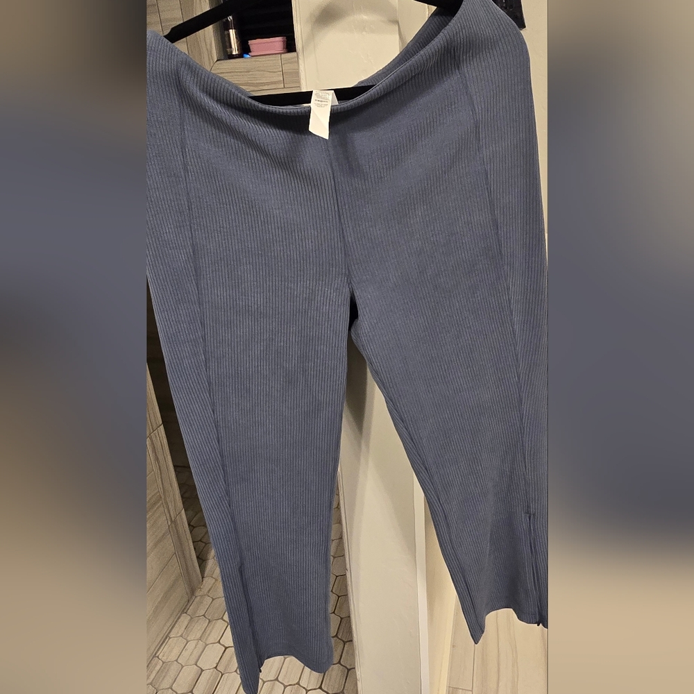lululemon athletica Ribbed Ankle-Length Pants in Slate Blue